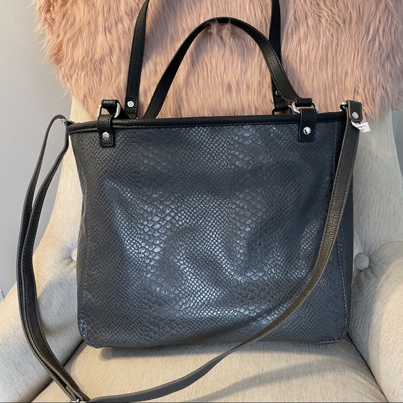 Thirty One - Jewel - Townsfair Reversible Tote - Black Pebble & Charcoal Snake - Picture 5 of 7